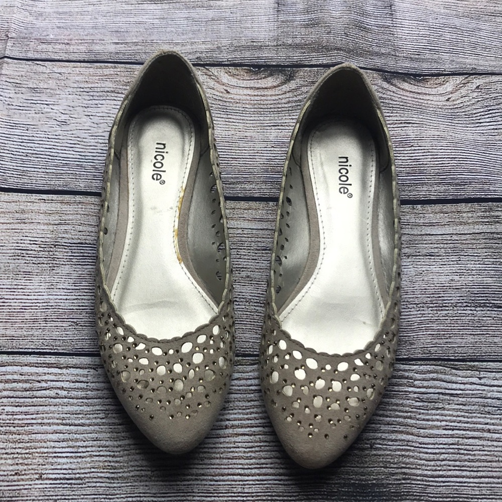 Super Cute Nude Pointed Flats